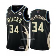 Maillot Milwaukee Bucks Giannis Antetokounmpo NO 34 Statement 2022-23 Noir